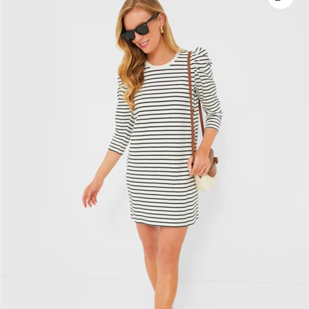 POMANDER PLACE
Navy Stripe Vesty Mini Dress